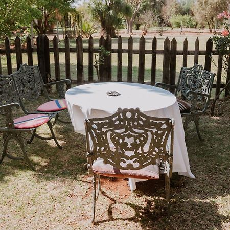 White Linen Guesthouse Tierpoort Luaran gambar