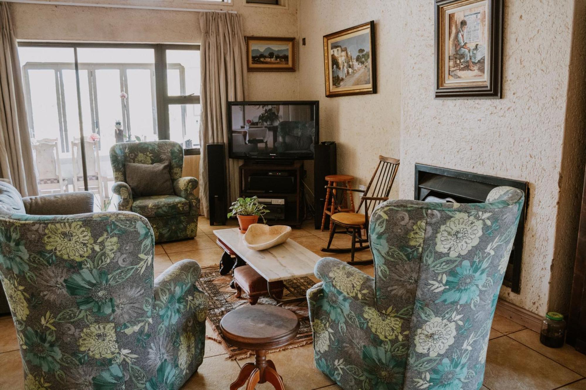 White Linen Guesthouse Tierpoort Luaran gambar