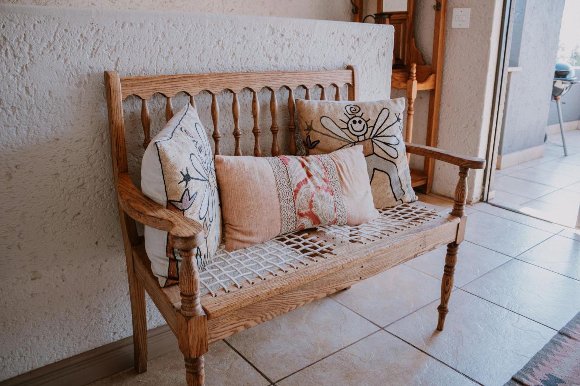 White Linen Guesthouse Tierpoort Luaran gambar